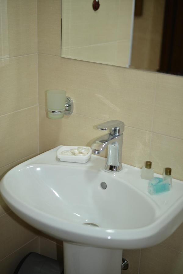 Entire rental house-White House Goudaouri Extérieur photo
